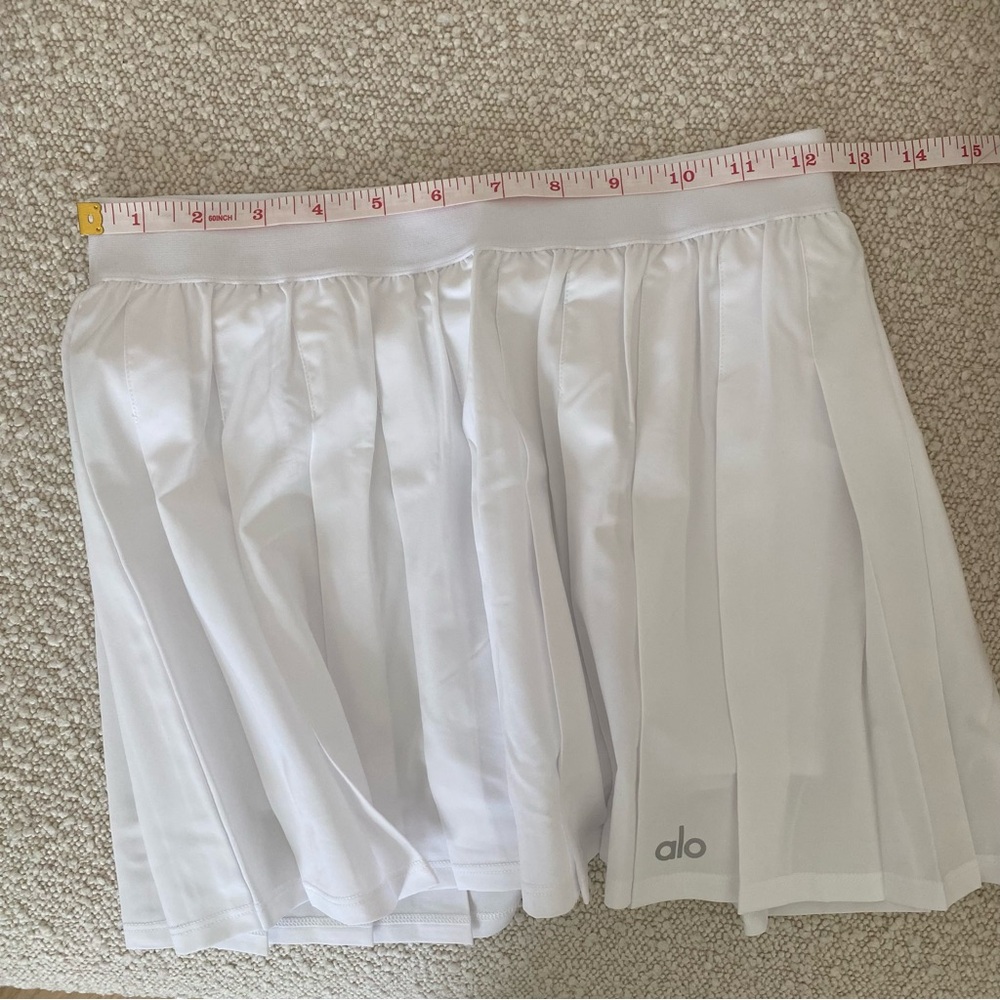 ALO Yoga White Varsity Tennis Skirt Size XS - Picture 6 of 10